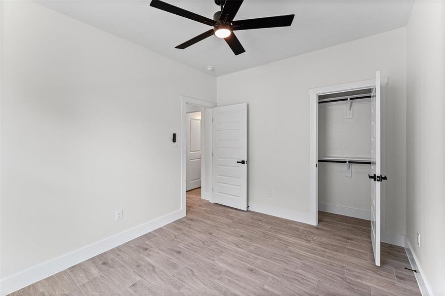 Spacious, unfurnished interior of a new home in , Granbury (Image 30). Spacious, unfurnished interior of a new home in , Granbury (Image 30).
