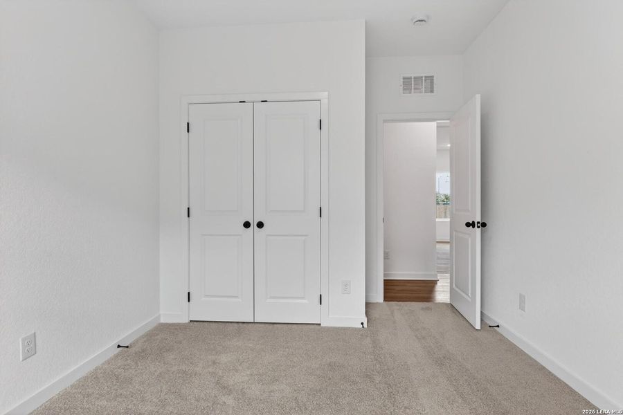 Spacious, unfurnished interior of a new home in Saddlebrook Ranch, Schertz (Image 25).