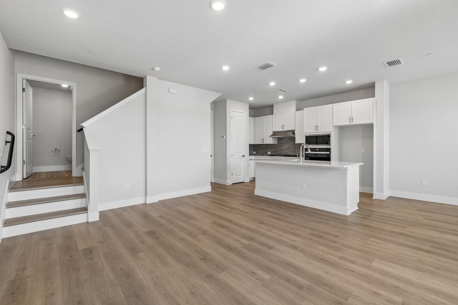 Spacious, unfurnished interior of a new home in Emerald Landing at Waterside at Lakewood Ranch – Towns, Sarasota (Image 13).