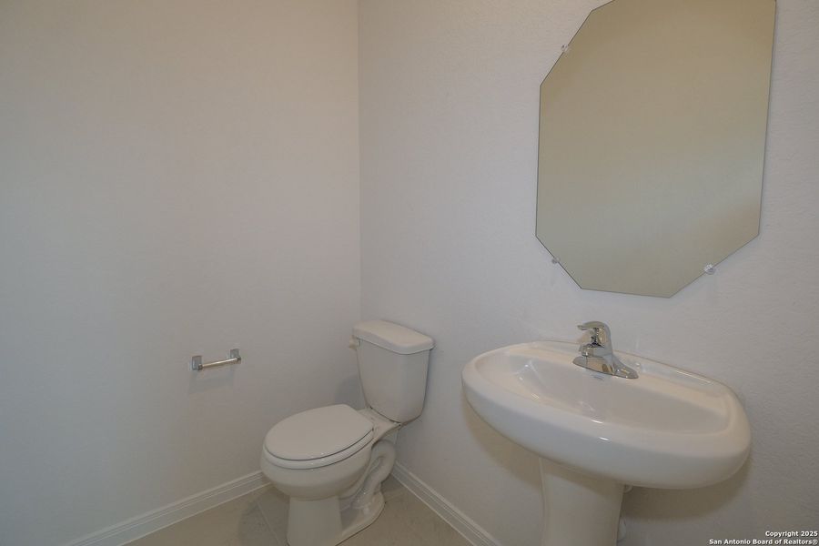 Furnished interior view inside a new home in Winding Brook, San Antonio (Image 12). Furnished interior view inside a new home in Winding Brook, San Antonio (Image 12).