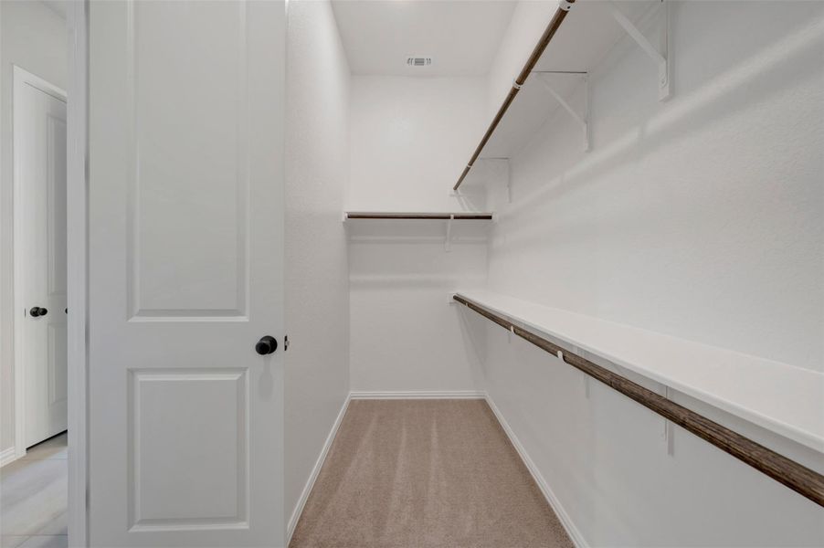 Spacious, unfurnished interior of a new home in Heritage, Dripping Springs (Image 16).