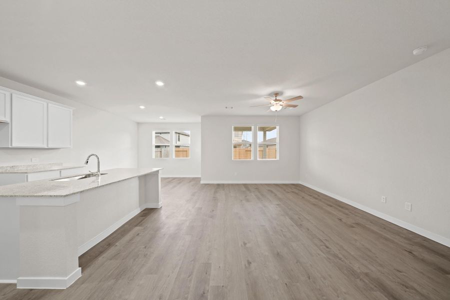 Spacious, unfurnished interior of a new home in Granger Pines, Conroe (Image 18). Spacious, unfurnished interior of a new home in Granger Pines, Conroe (Image 18).
