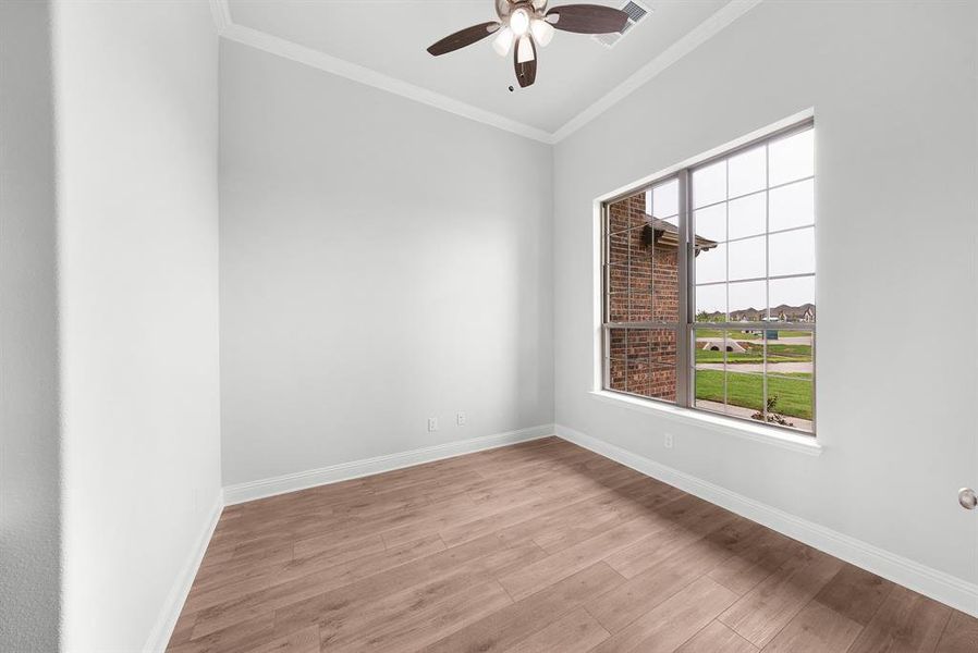 Spacious, unfurnished interior of a new home in Creekview Farms, Greenville (Image 25).