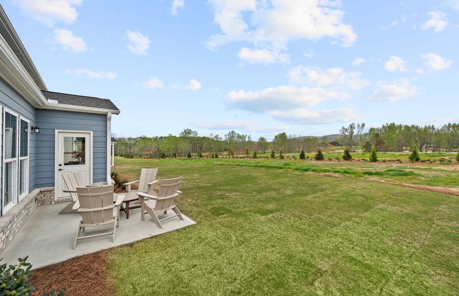 Representative exterior details of a home built from the Riverton by Pulte Homes in Berkeley Mill, Cumming (Image 4).