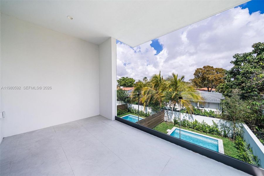 Exterior details and patio area of a home in , Miami (Image 26).
