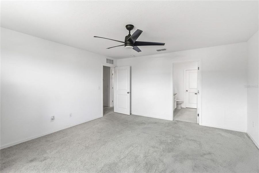 Spacious, unfurnished interior of a new home in Belair Place, Sanford (Image 15).