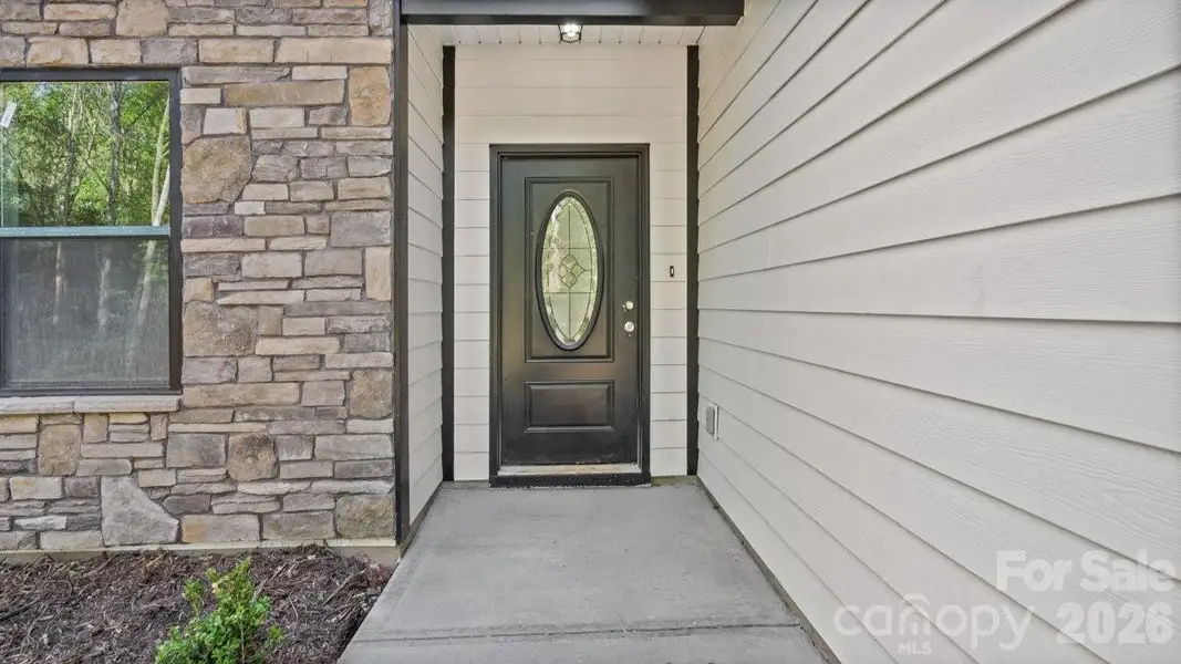 Exterior details and patio area of a home in , Dallas (Image 3).