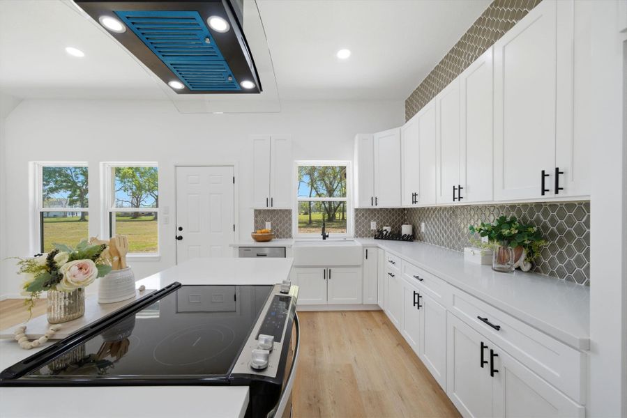 Furnished interior view inside a new home in , West Columbia (Image 10).