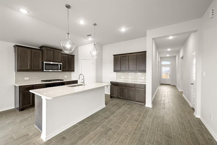 737 Scarlet Sage- Kitchen-3