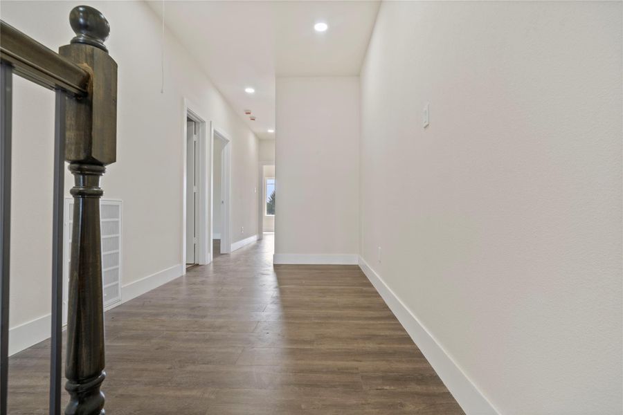 Spacious, unfurnished interior of a new home in , Houston (Image 36).