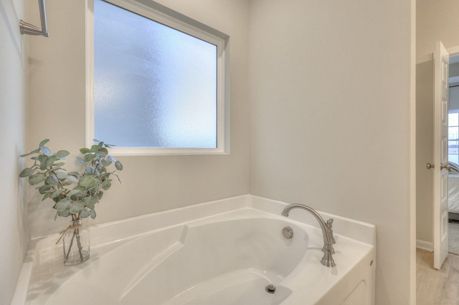 Furnished interior view inside a new home in Legacy Preserve, Tullahoma (Image 14). Furnished interior view inside a new home in Legacy Preserve, Tullahoma (Image 14).