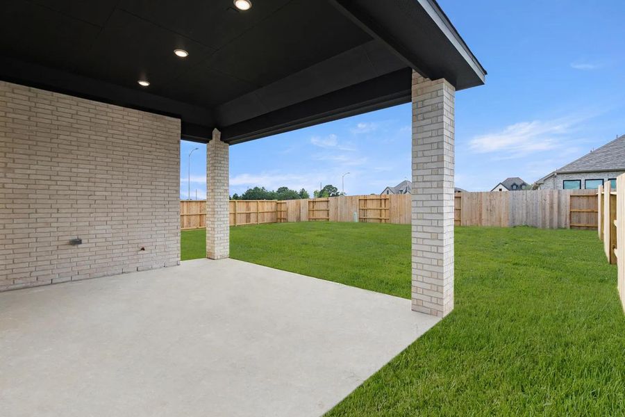 Sabine C Outdoor living area