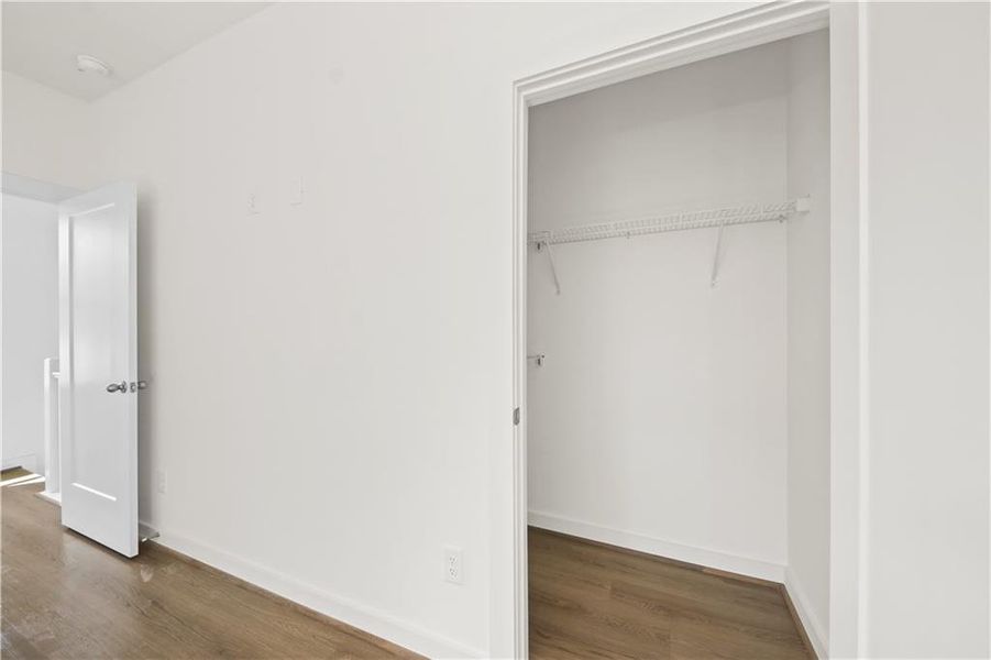 Spacious, unfurnished interior of a new home in , Atlanta (Image 10).