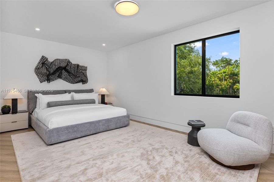 Furnished interior view inside a new home in , Pinecrest (Image 11).