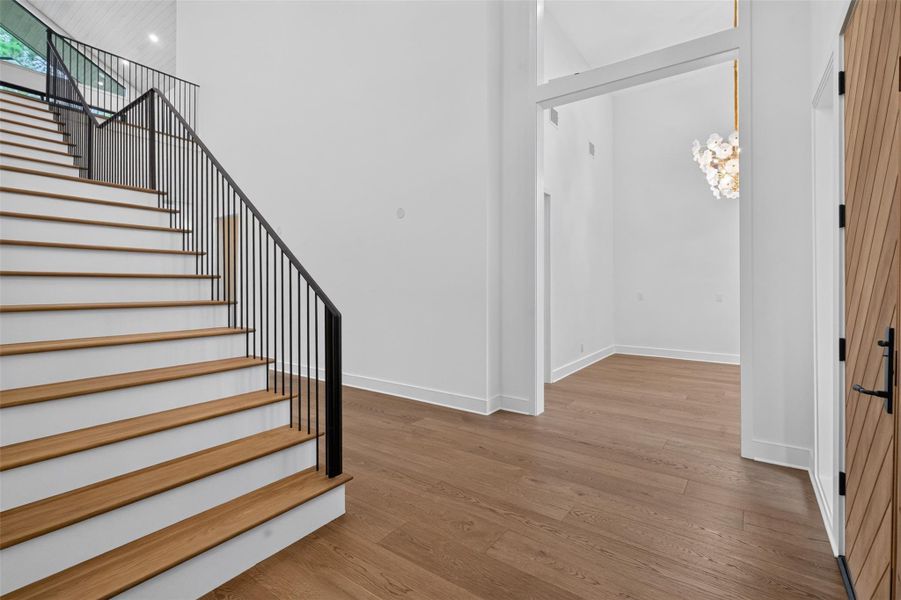 Spacious, unfurnished interior of a new home in , The Woodlands (Image 42).