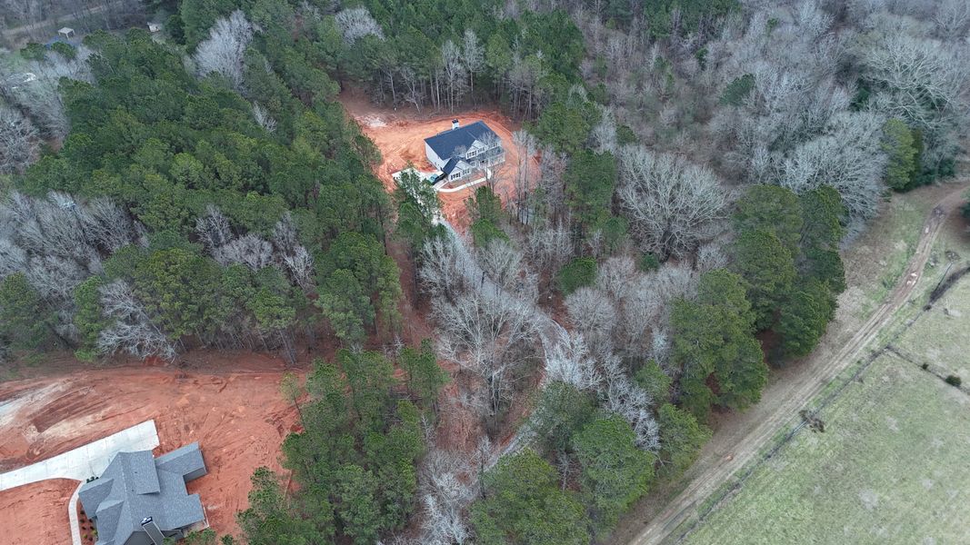 Exterior details and patio area of a home in Williams Mill, Zebulon (Image 10).