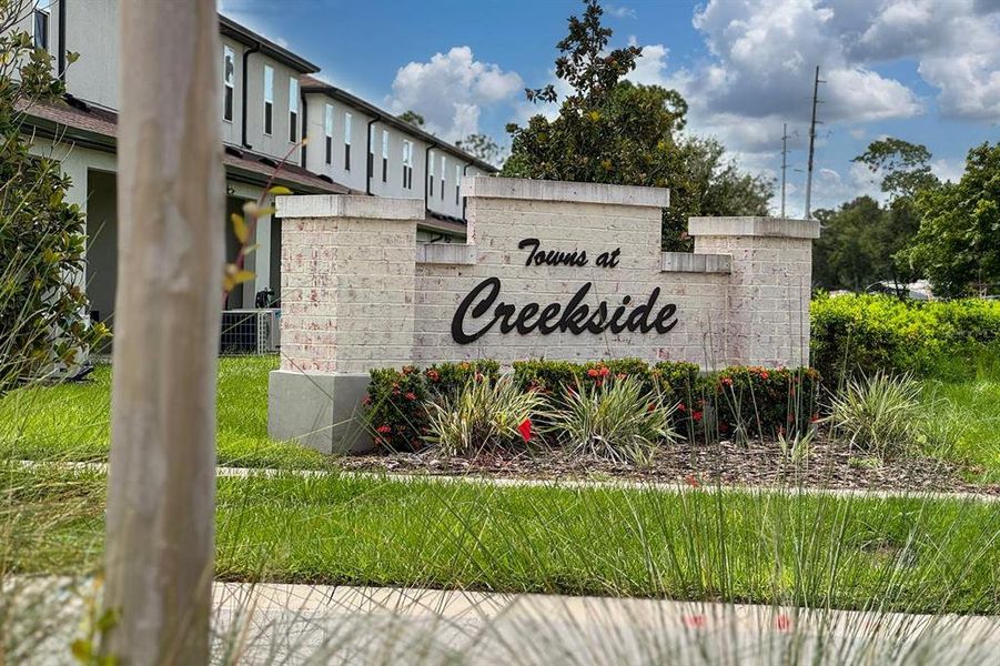 Front exterior of a new home in , Kissimmee, FL, highlighting curb appeal (Image 18).