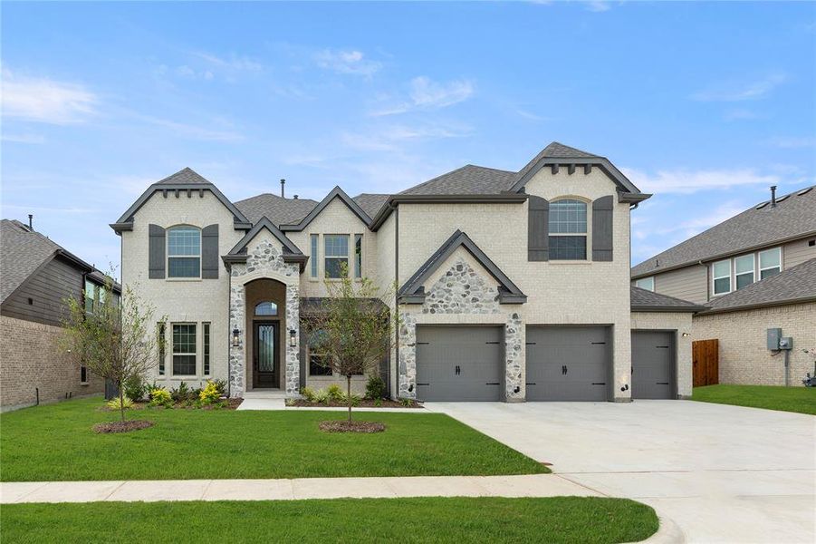 425 Curtiss - Front 425 Curtiss - Front