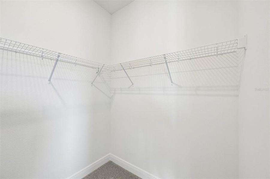 Spacious, unfurnished interior of a new home in Grand Park, Sarasota (Image 22).