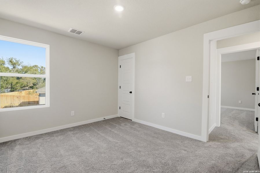 Spacious, unfurnished interior of a new home in Fairway Crossing, Converse (Image 27).