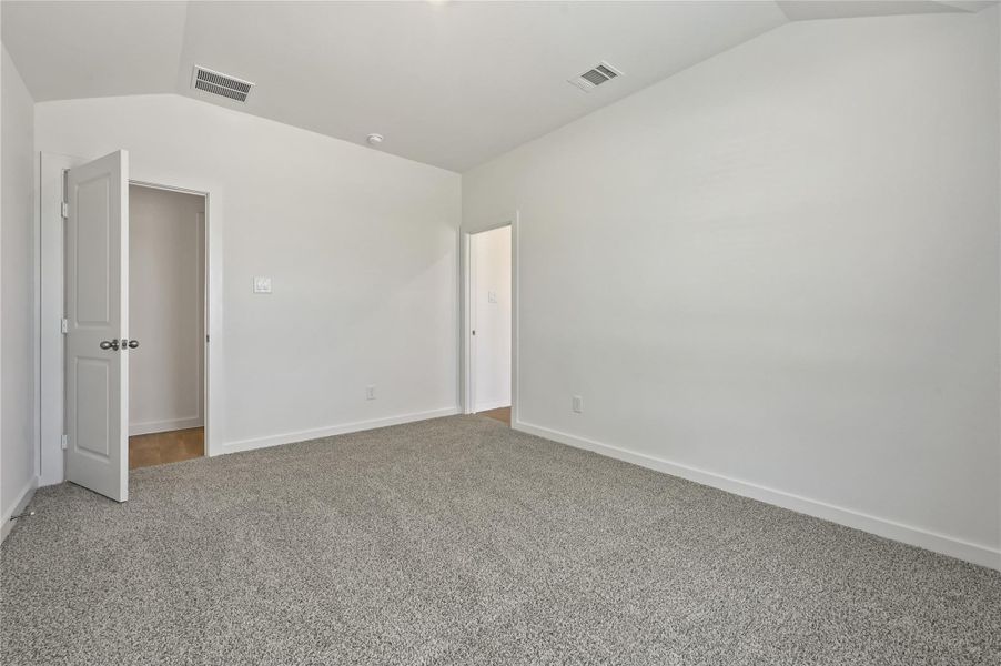 Spacious, unfurnished interior of a new home in Blue Heron Estates, Beasley (Image 37).