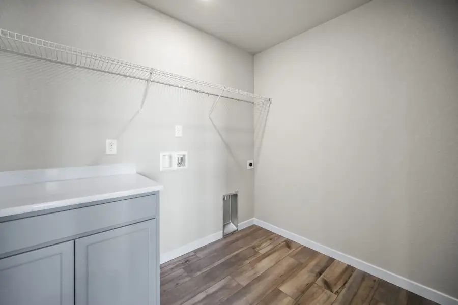 Spacious, unfurnished interior of a new home in The Glen, Colorado Springs (Image 24).