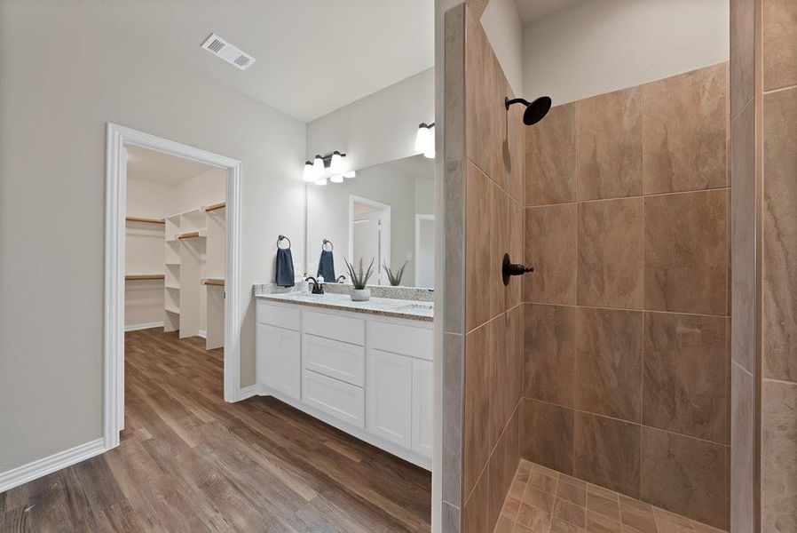 Furnished interior view inside a new home in , Mabank (Image 8).