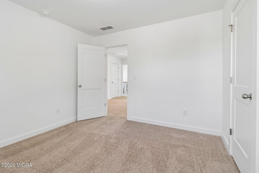 Spacious, unfurnished interior of a new home in Robins Estates, Warner Robins (Image 43).