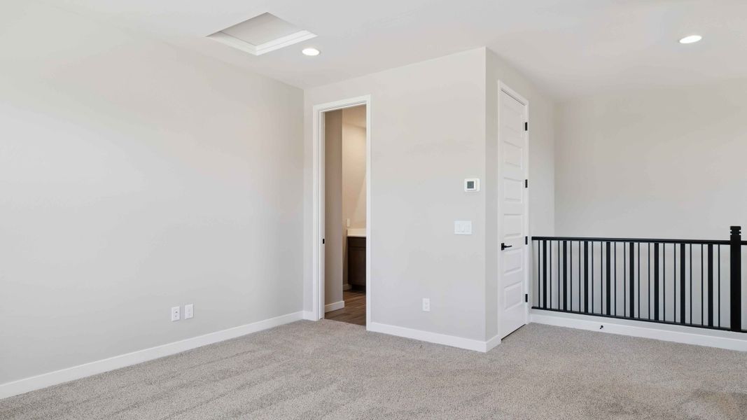 Spacious, unfurnished interior of a new home in Upper Canyon, Phoenix (Image 30).