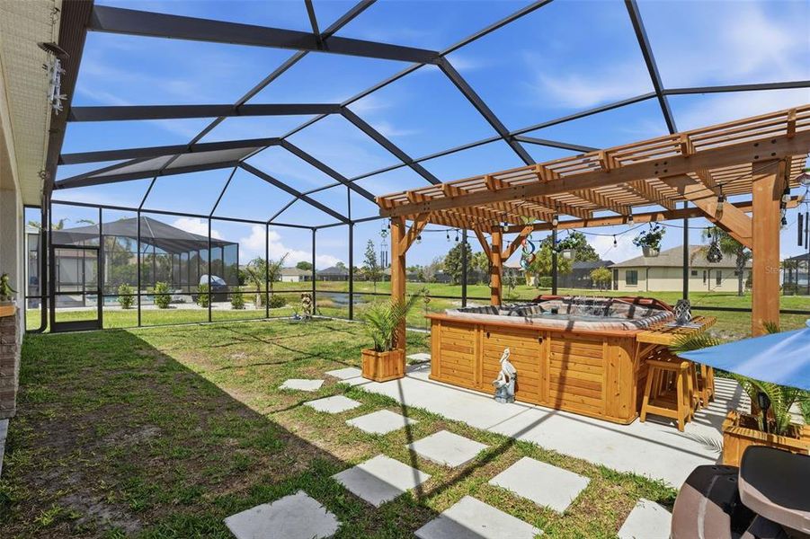 Exterior details and patio area of a home in , Weeki Wachee (Image 32).