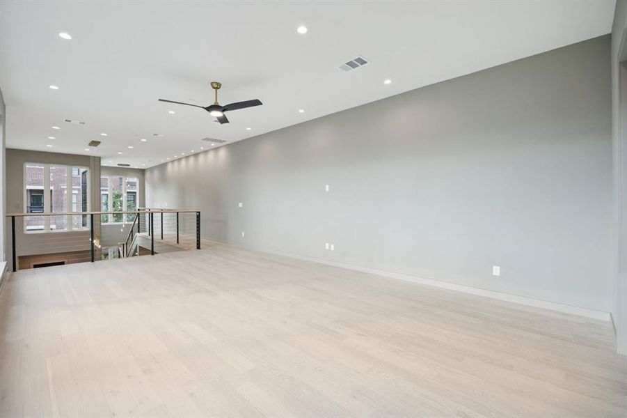 Spacious, unfurnished interior of a new home in , Roanoke (Image 30).