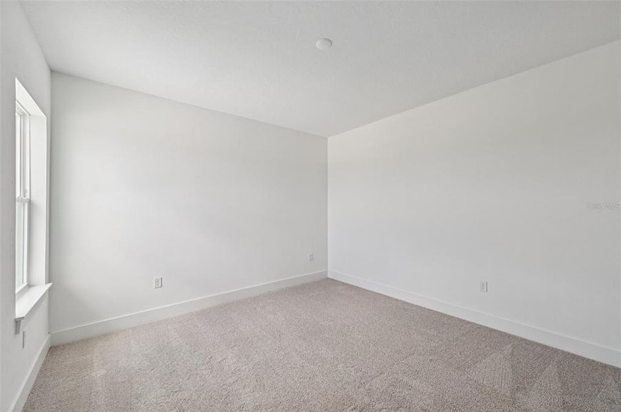 Spacious, unfurnished interior of a new home in Biscayne Landing at Seaire, Parrish (Image 43).