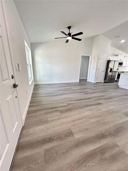 Spacious, unfurnished interior of a new home in , Dunnellon (Image 26). Spacious, unfurnished interior of a new home in , Dunnellon (Image 26).