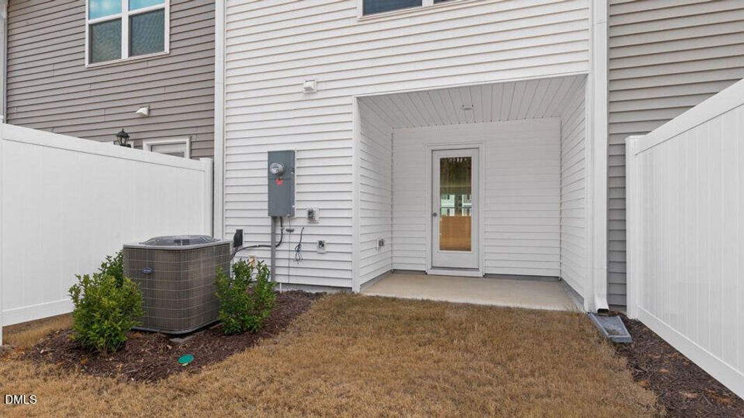 thornton-townes-lot-58-005 thornton-townes-lot-58-005