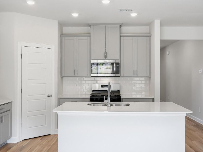 Furnished interior view inside a new home in Collier Ridge, Moore (Image 3).