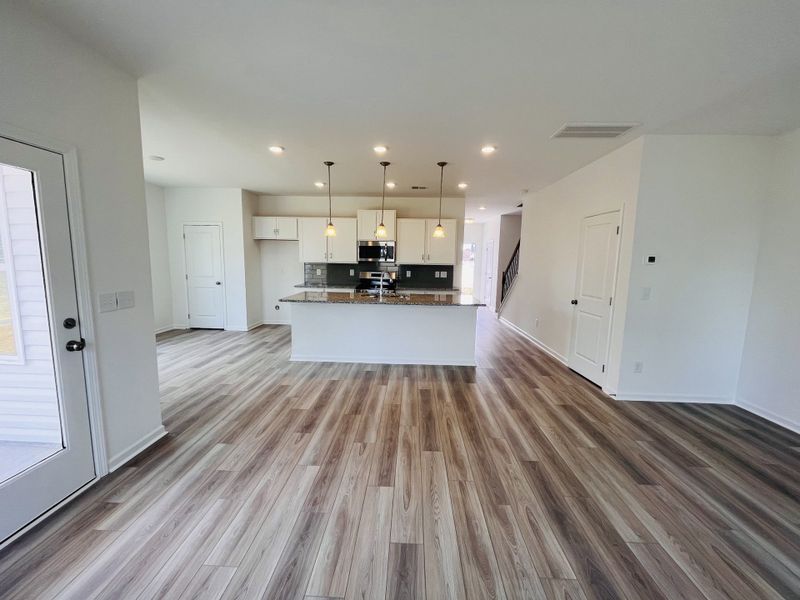 Spacious, unfurnished interior of a new home in Marlin Pointe, White House (Image 18).
