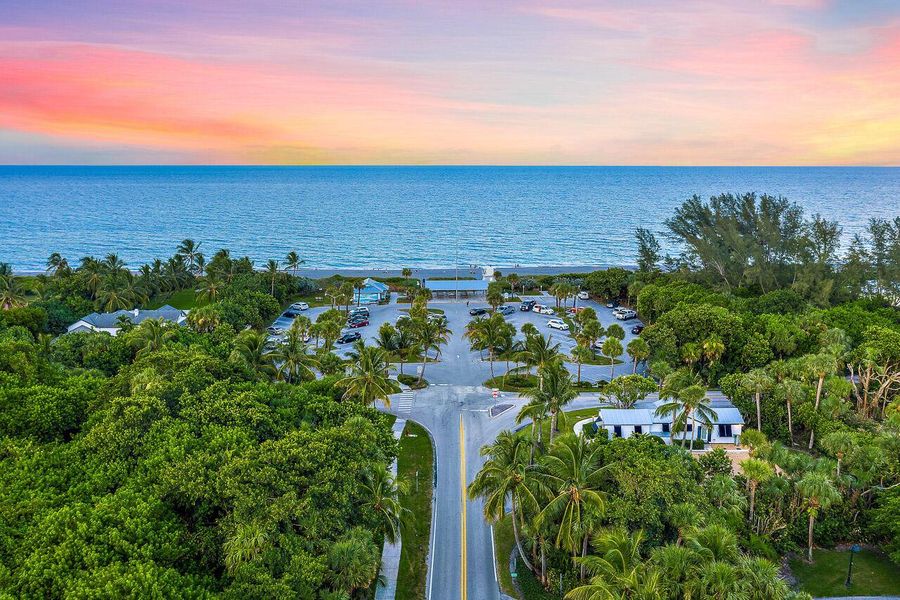 Beach on Jupiter Island