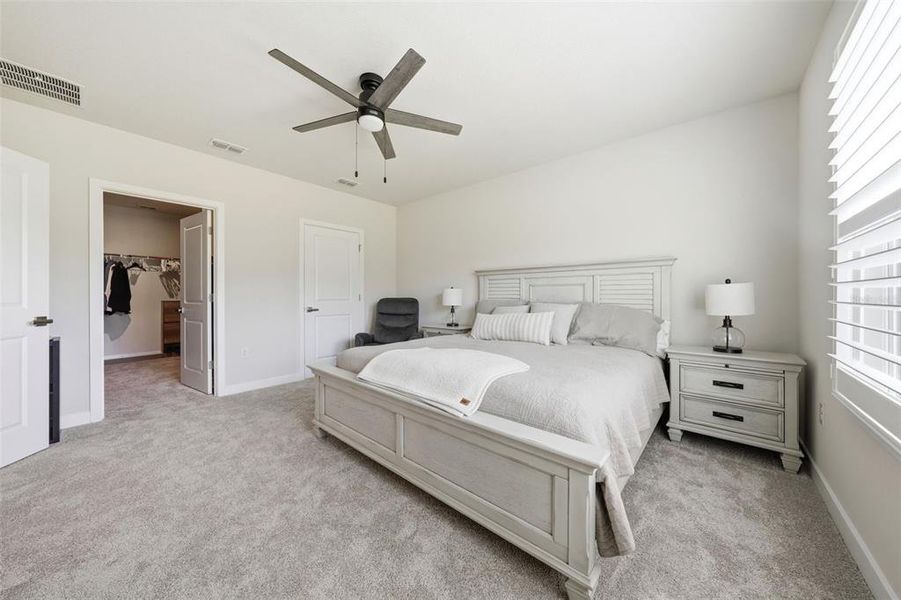 Furnished interior view inside a new home in , Lady Lake (Image 14).