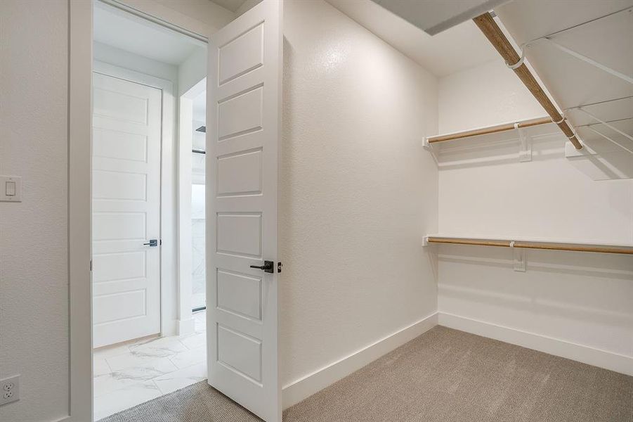 Spacious, unfurnished interior of a new home in Talon Hills, Fort Worth (Image 20).