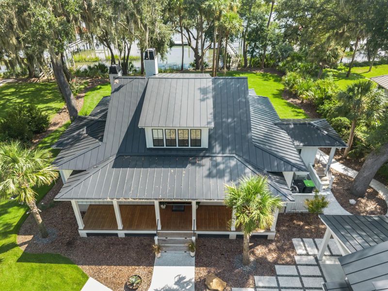 Exterior details and patio area of a home in , Beaufort (Image 31).