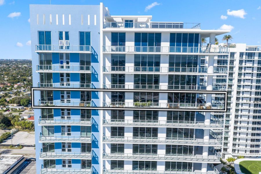 220 Lake Shore Drive - 95.JPG-SMALL 220 Lake Shore Drive - 95.JPG-SMALL