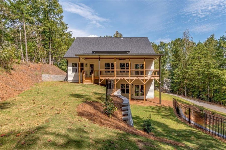 Exterior details and patio area of a home in , Gainesville (Image 19).