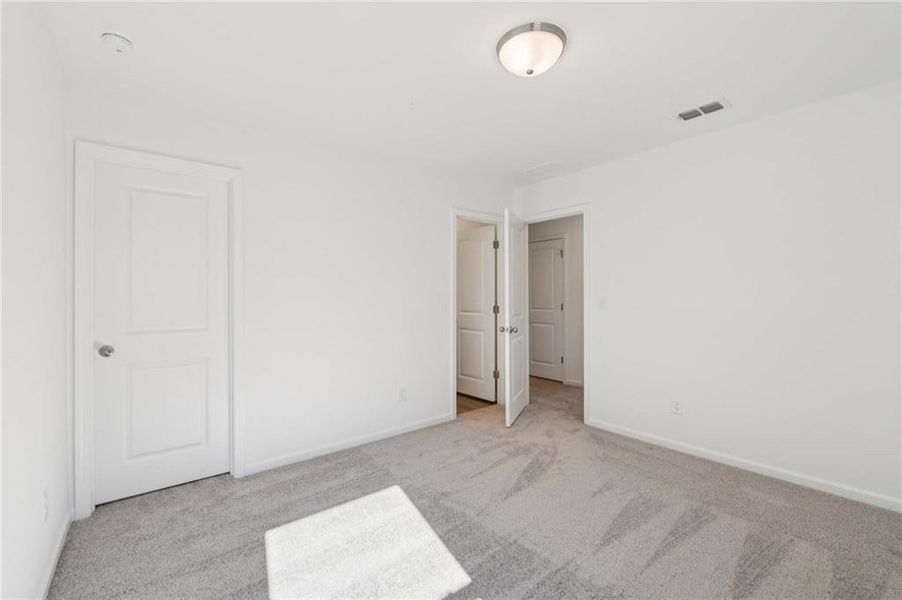 Spacious, unfurnished interior of a new home in The Estates at Casteel, Bethlehem (Image 30).