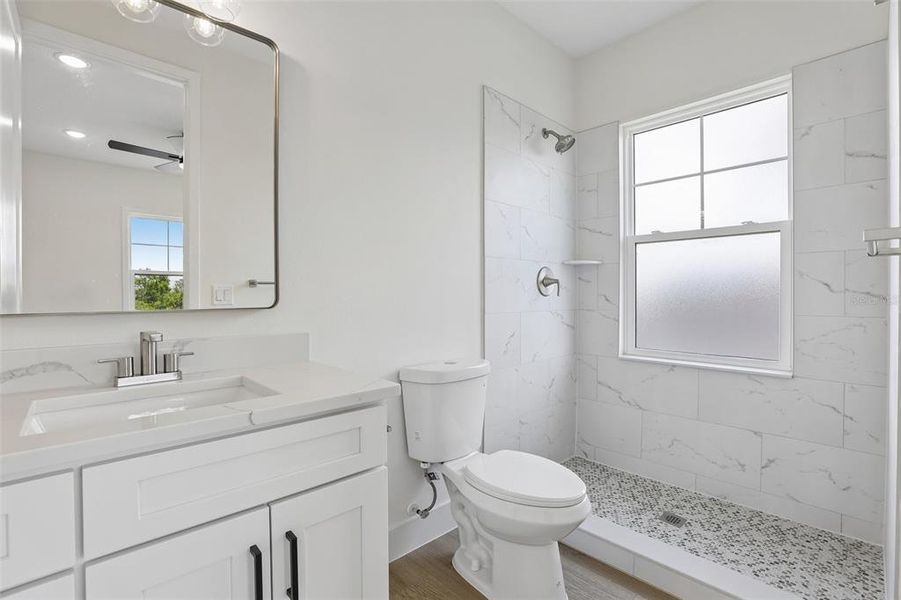 Furnished interior view inside a new home in , Auburndale (Image 8).