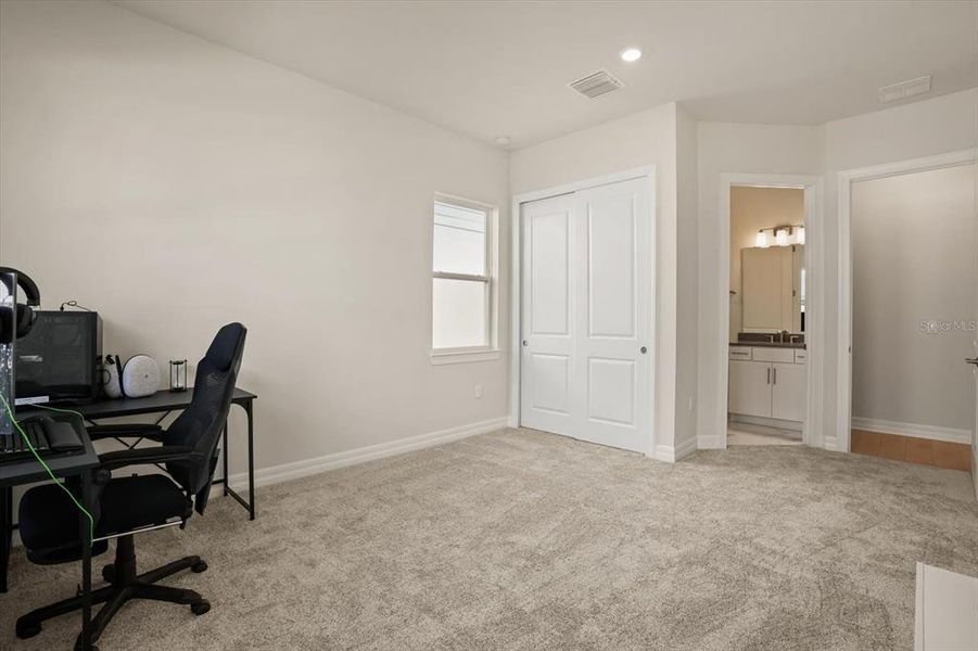 Image 47 of a home in .