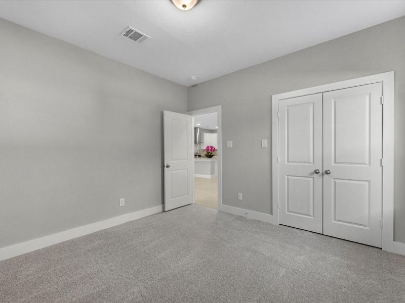 Spacious, unfurnished interior of a new home in , Houston (Image 30).