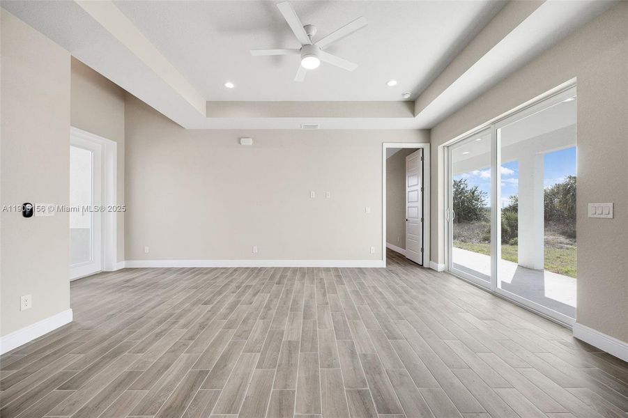 Spacious, unfurnished interior of a new home in , Labelle (Image 12).