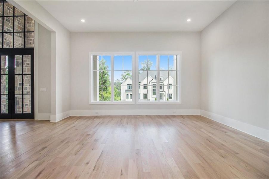 Spacious, unfurnished interior of a new home in , Alpharetta (Image 20).