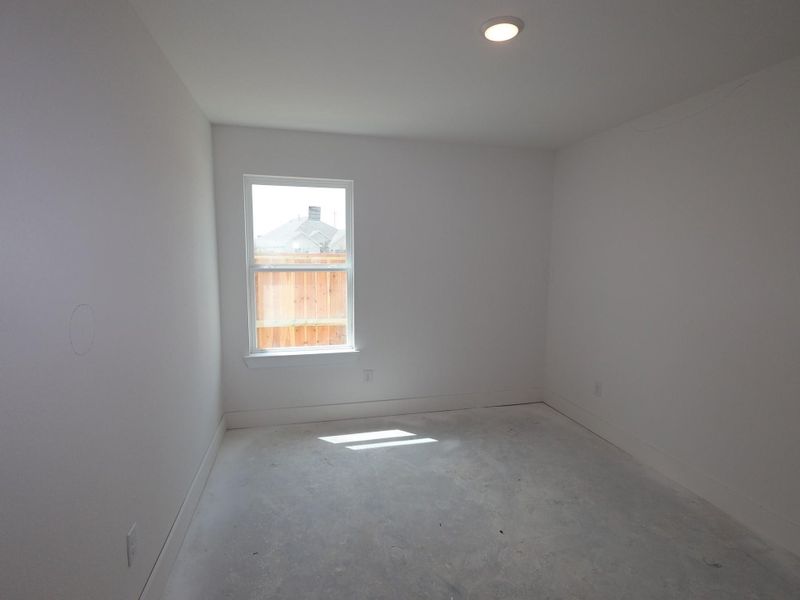 Image 37 of a home in Lago Mar.