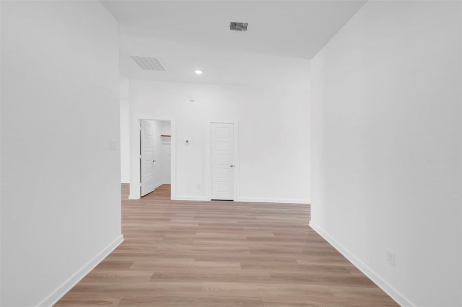 Spacious, unfurnished interior of a new home in Ambrose, La Marque (Image 14). Spacious, unfurnished interior of a new home in Ambrose, La Marque (Image 14).